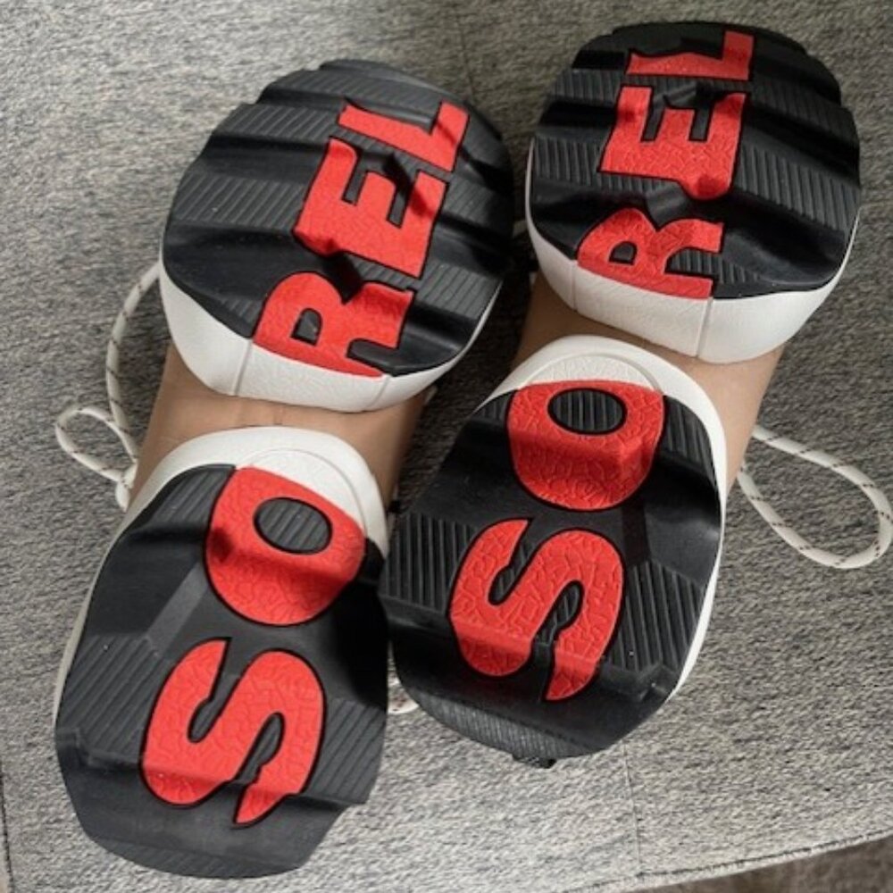 NEW SOREL Women's Sneakers - Picture 2 of 5